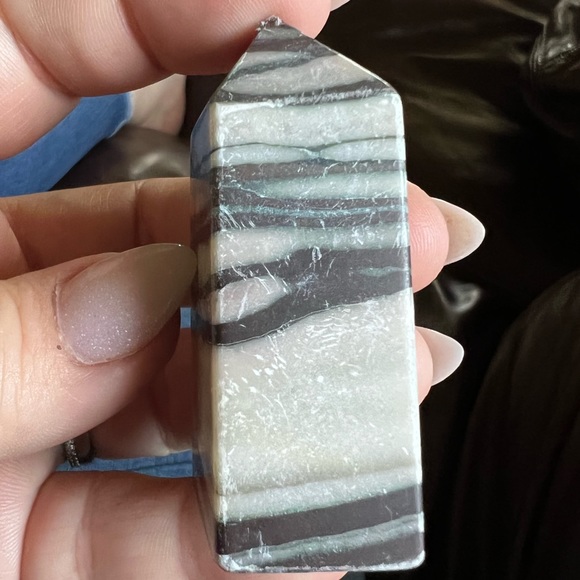 Zebra Calcite Point - Picture 5 of 6